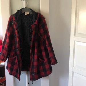 Levi’s lined cinch waist coat, hooded